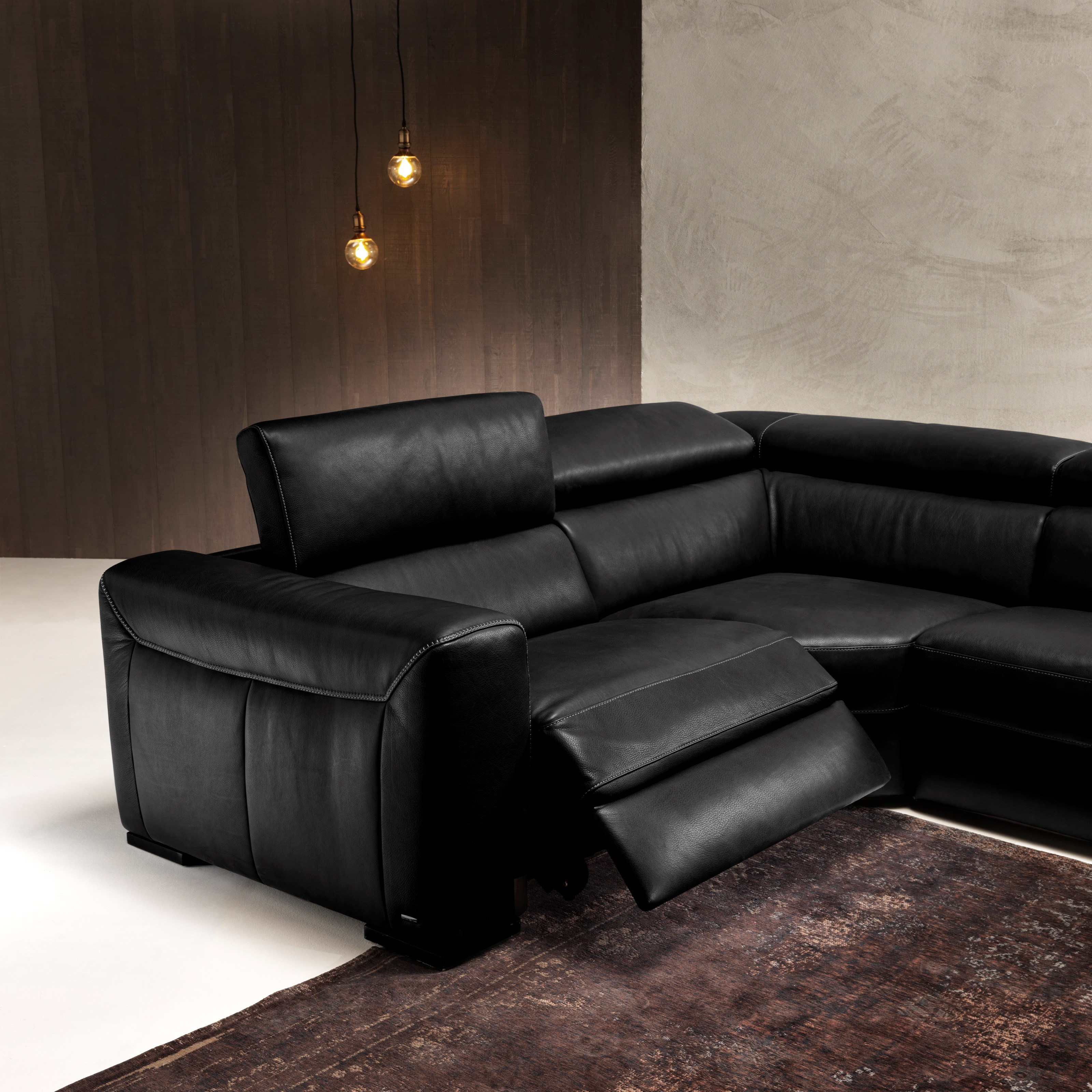 Natuzzi Editions Forza Contemporary Power Reclining Sectional with